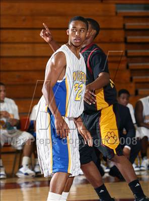 Thumbnail 2 in LACES vs. Hawthorne (Johnnie Cochran Classic) photogallery.