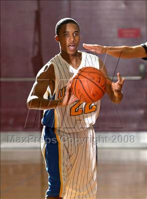 Thumbnail 1 in LACES vs. Hawthorne (Johnnie Cochran Classic) photogallery.