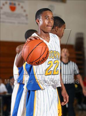 Thumbnail 2 in LACES vs. Hawthorne (Johnnie Cochran Classic) photogallery.