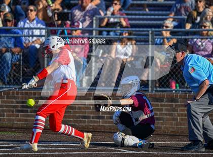 Thumbnail 3 in Hughes Springs vs. Troup (UIL 3A Area Playoff) photogallery.