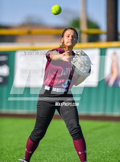 Thumbnail 3 in Hughes Springs vs. Troup (UIL 3A Area Playoff) photogallery.