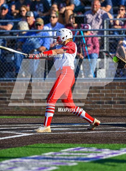 Thumbnail 3 in Hughes Springs vs. Troup (UIL 3A Area Playoff) photogallery.