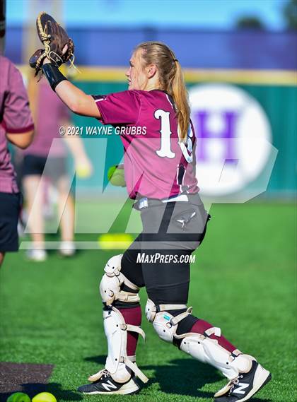 Thumbnail 3 in Hughes Springs vs. Troup (UIL 3A Area Playoff) photogallery.