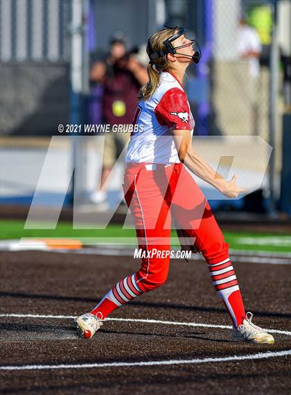 Thumbnail 3 in Hughes Springs vs. Troup (UIL 3A Area Playoff) photogallery.