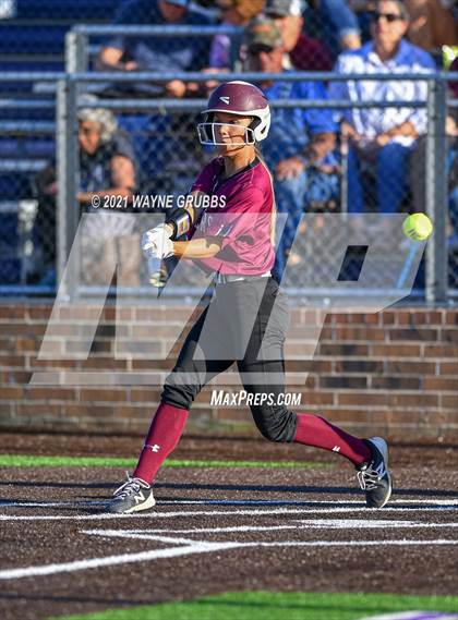 Thumbnail 2 in Hughes Springs vs. Troup (UIL 3A Area Playoff) photogallery.