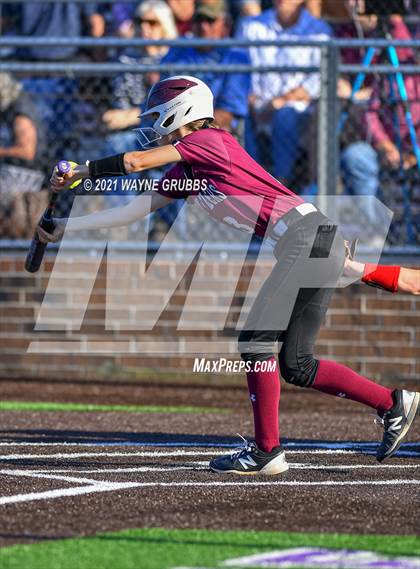 Thumbnail 3 in Hughes Springs vs. Troup (UIL 3A Area Playoff) photogallery.