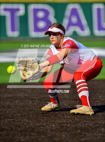 Thumbnail 2 in Hughes Springs vs. Troup (UIL 3A Area Playoff) photogallery.