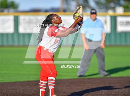 Thumbnail 2 in Hughes Springs vs. Troup (UIL 3A Area Playoff) photogallery.