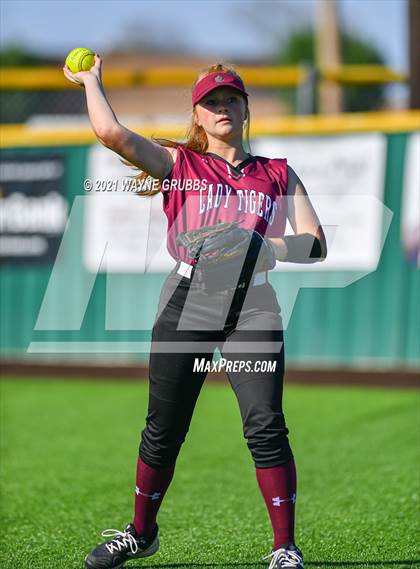 Thumbnail 1 in Hughes Springs vs. Troup (UIL 3A Area Playoff) photogallery.