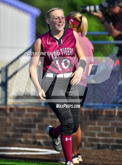 Thumbnail 1 in Hughes Springs vs. Troup (UIL 3A Area Playoff) photogallery.
