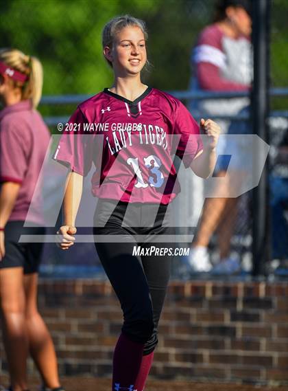 Thumbnail 1 in Hughes Springs vs. Troup (UIL 3A Area Playoff) photogallery.