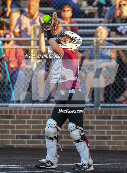 Thumbnail 3 in Hughes Springs vs. Troup (UIL 3A Area Playoff) photogallery.