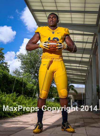 Thumbnail 3 in St. Thomas Aquinas (2014 Preseason Top 25 Photo Shoot)  photogallery.