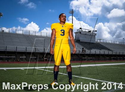Thumbnail 3 in St. Thomas Aquinas (2014 Preseason Top 25 Photo Shoot)  photogallery.