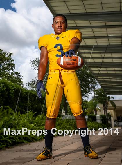 Thumbnail 2 in St. Thomas Aquinas (2014 Preseason Top 25 Photo Shoot)  photogallery.