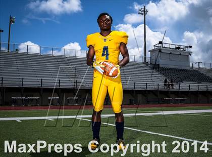 Thumbnail 1 in St. Thomas Aquinas (2014 Preseason Top 25 Photo Shoot)  photogallery.