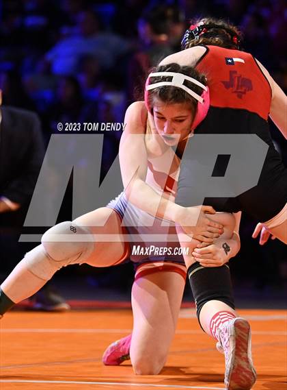 Thumbnail 2 in UIL 5A State Championships 100 lb - 114 lb Finals photogallery.