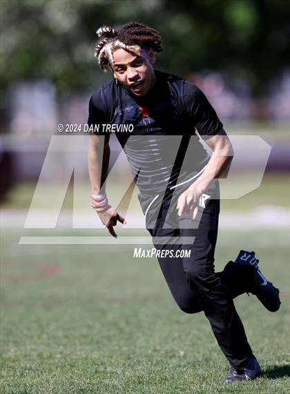 Thumbnail 1 in Dinwiddie vs St Michael the Archangel (Phillip Sims 7v7 Invitational) photogallery.
