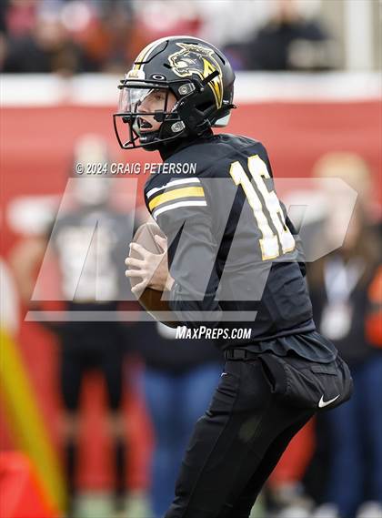 Thumbnail 3 in Timpview vs Roy (UHSAA 5A Semifinal) photogallery.