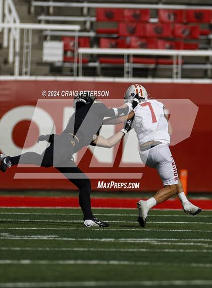 Thumbnail 3 in Timpview vs Roy (UHSAA 5A Semifinal) photogallery.