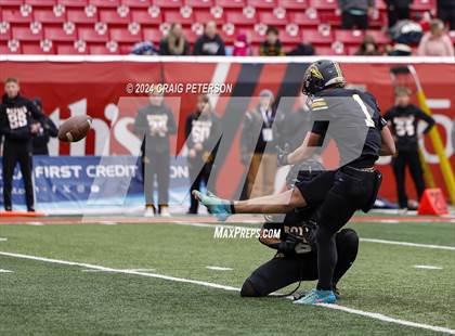 Thumbnail 3 in Timpview vs Roy (UHSAA 5A Semifinal) photogallery.