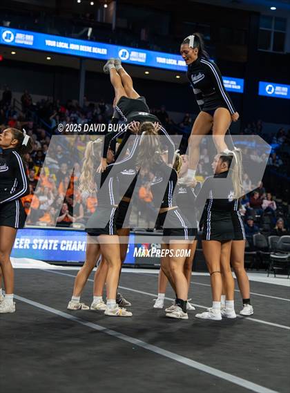 Thumbnail 3 in Battlefield (VHSL Class 6 Final) photogallery.