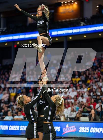 Thumbnail 1 in Battlefield (VHSL Class 6 Final) photogallery.