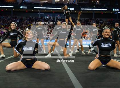 Thumbnail 3 in Battlefield (VHSL Class 6 Final) photogallery.