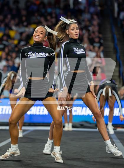 Thumbnail 2 in Battlefield (VHSL Class 6 Final) photogallery.