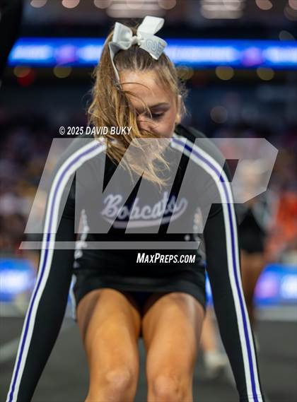 Thumbnail 1 in Battlefield (VHSL Class 6 Final) photogallery.