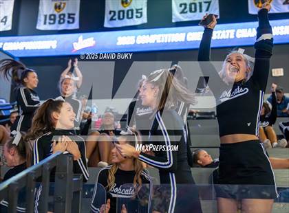 Thumbnail 3 in Battlefield (VHSL Class 6 Final) photogallery.