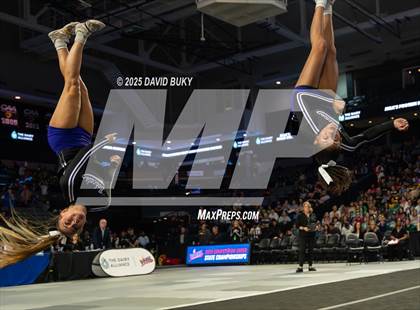 Thumbnail 2 in Battlefield (VHSL Class 6 Final) photogallery.