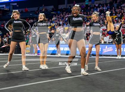 Thumbnail 3 in Battlefield (VHSL Class 6 Final) photogallery.