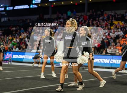 Thumbnail 3 in Battlefield (VHSL Class 6 Final) photogallery.