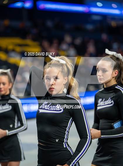 Thumbnail 2 in Battlefield (VHSL Class 6 Final) photogallery.