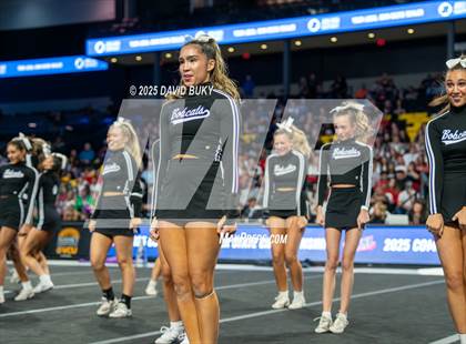 Thumbnail 3 in Battlefield (VHSL Class 6 Final) photogallery.