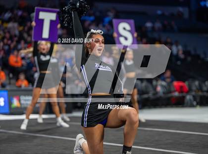 Thumbnail 3 in Battlefield (VHSL Class 6 Final) photogallery.