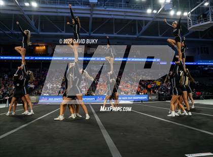 Thumbnail 1 in Battlefield (VHSL Class 6 Final) photogallery.