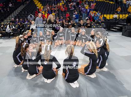 Thumbnail 2 in Battlefield (VHSL Class 6 Final) photogallery.