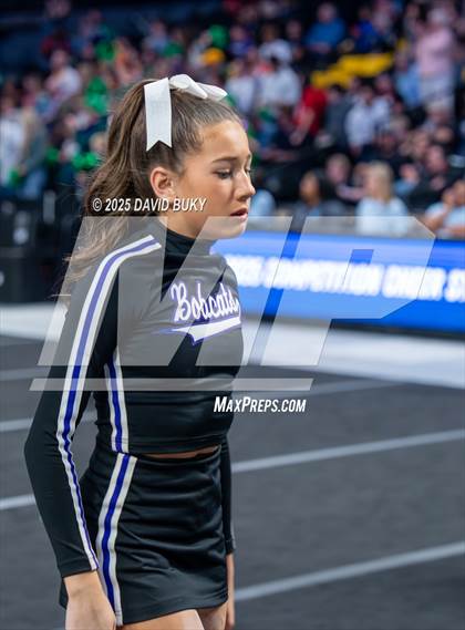 Thumbnail 3 in Battlefield (VHSL Class 6 Final) photogallery.