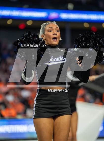 Thumbnail 3 in Battlefield (VHSL Class 6 Final) photogallery.