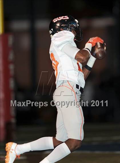Thumbnail 3 in Hoover vs. Bob Jones (AHSAA 2nd Round Playoffs)  photogallery.