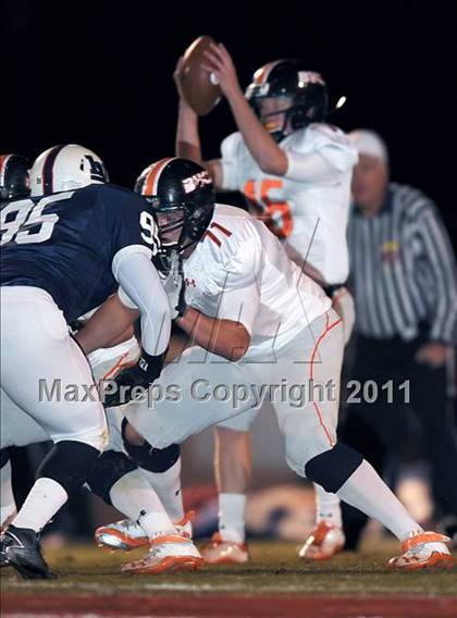 Thumbnail 2 in Hoover vs. Bob Jones (AHSAA 2nd Round Playoffs)  photogallery.