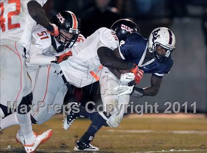 Thumbnail 3 in Hoover vs. Bob Jones (AHSAA 2nd Round Playoffs)  photogallery.