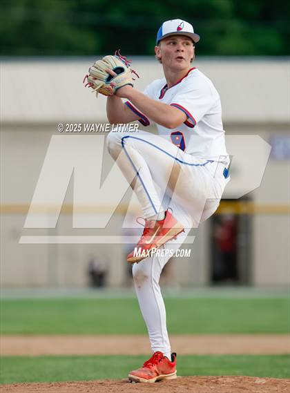 Thumbnail 2 in Harrison County vs. Montgomery County photogallery.