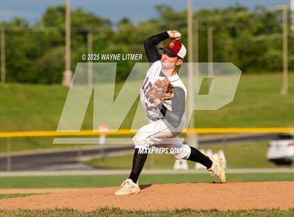 Thumbnail 3 in Harrison County vs. Montgomery County photogallery.