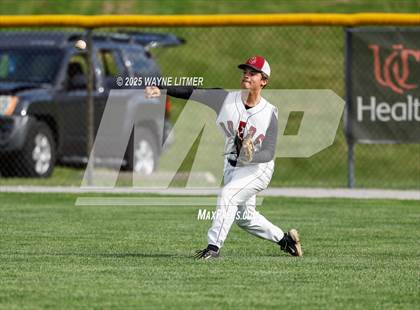 Thumbnail 1 in Harrison County vs. Montgomery County photogallery.
