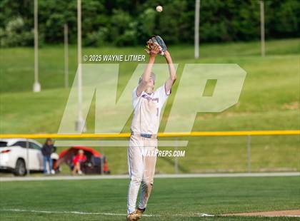 Thumbnail 2 in Harrison County vs. Montgomery County photogallery.