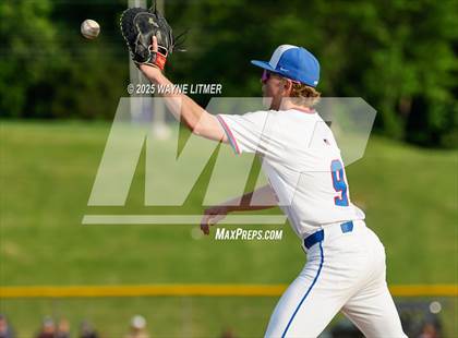Thumbnail 2 in Harrison County vs. Montgomery County photogallery.