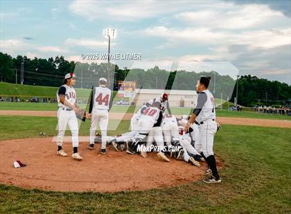 Thumbnail 3 in Harrison County vs. Montgomery County photogallery.